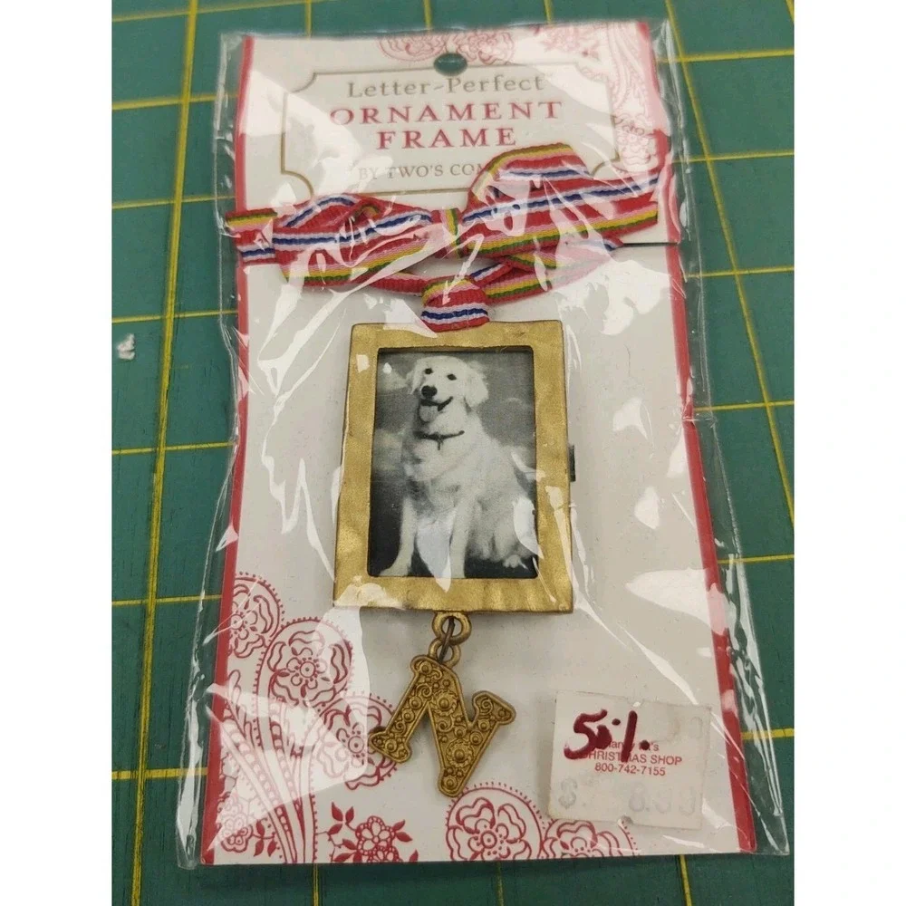 NEW‼ Two's Company Letter-Perfect Mini Photo Picture Frame Christmas‎ Ornament